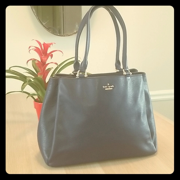 🛍SOLD🛍*NWOT* Kate Spade Tote - Picture 2 of 7